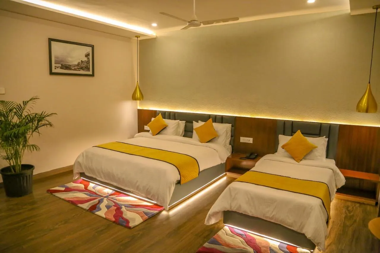Four Leaf Hotel - Sapphire Blue, Varanasi